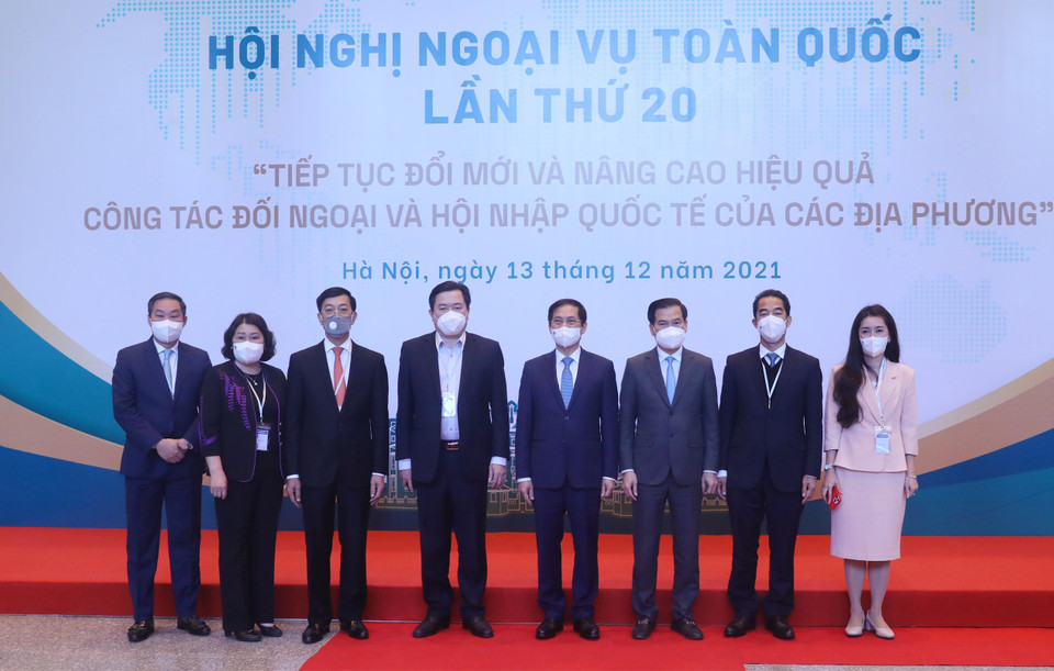 Bộ trưởng Bộ Ngoại giao Bùi Thanh Sơn và các đại biểu dự hội nghị. (Ảnhh: Lâm Khánh/TTXVN)