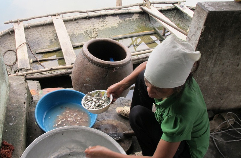 Thôn Khe Liêu chủ yếu là người dân tộc Dao. Thông thương khó khăn, cuộc sống người dân tại đây chủ yếu là tự cung tự cấp. (Ảnh: Xuân Tùng/Vietnam+)