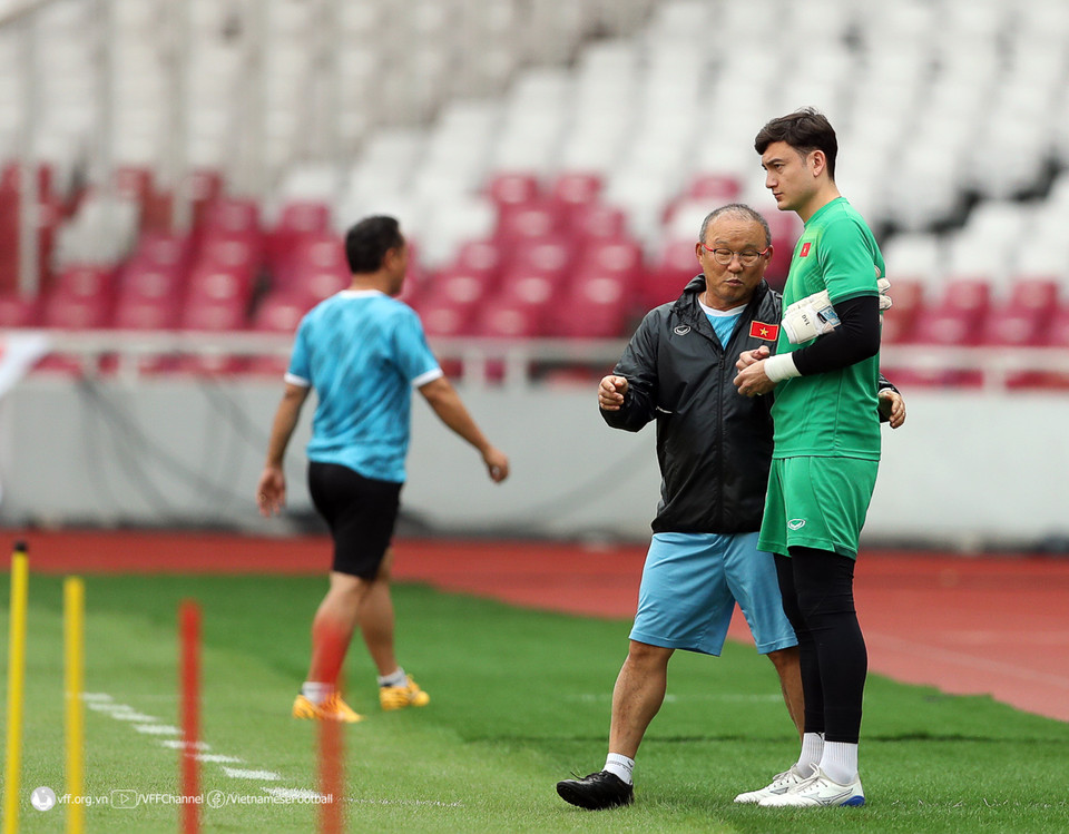 Huấn luyện viên Park Hang-seo đặt rất nhiều niềm tin vào Đặng Văn Lâm. (Nguồn: VFF)