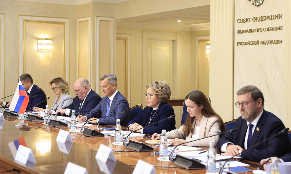 Đoàn đại biểu Nga tại buổi gặp. (Ảnh: Thống Nhất/TTXVN)