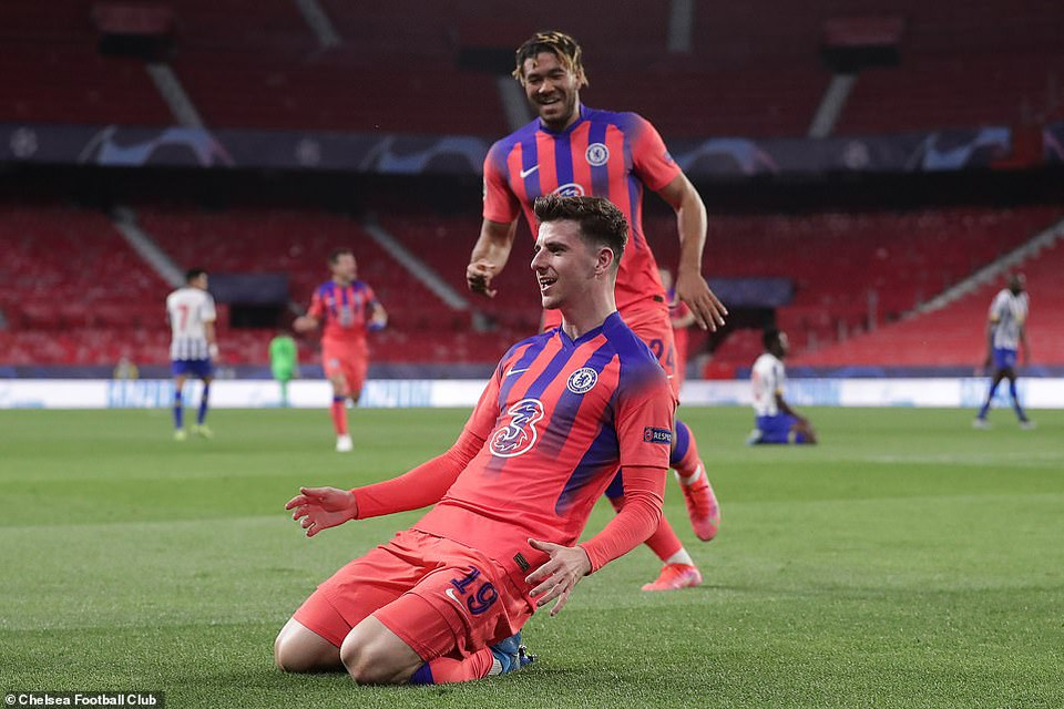 Với pha lập công này, Mount trở thành cầu thủ Chelsea trẻ nhất lập công ở vòng knock-out Champions League khi mới 22 tuổi 87 ngày. (Nguồn: ChelseaFc)