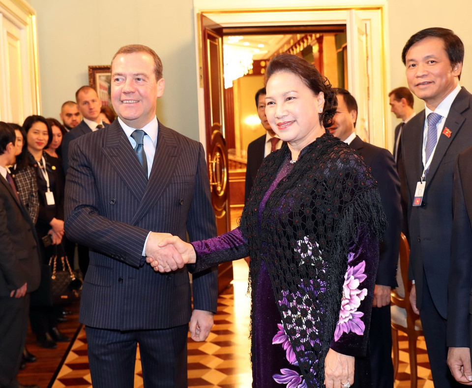 Chủ tịch Quốc hội Nguyễn Thị Kim Ngân hội kiến Thủ tướng Nga Dmitry Medvedev. (Ảnh: Trọng Đức/TTXVN)