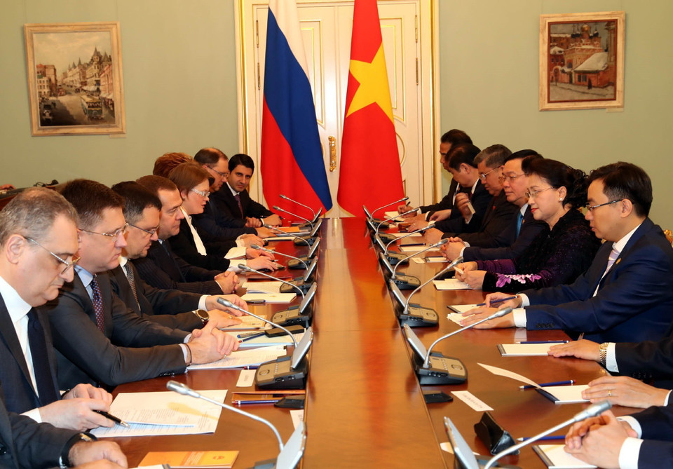 Chủ tịch Quốc hội Nguyễn Thị Kim Ngân hội kiến Thủ tướng Nga Dmitry Medvedev. (Ảnh: Trọng Đức/TTXVN)