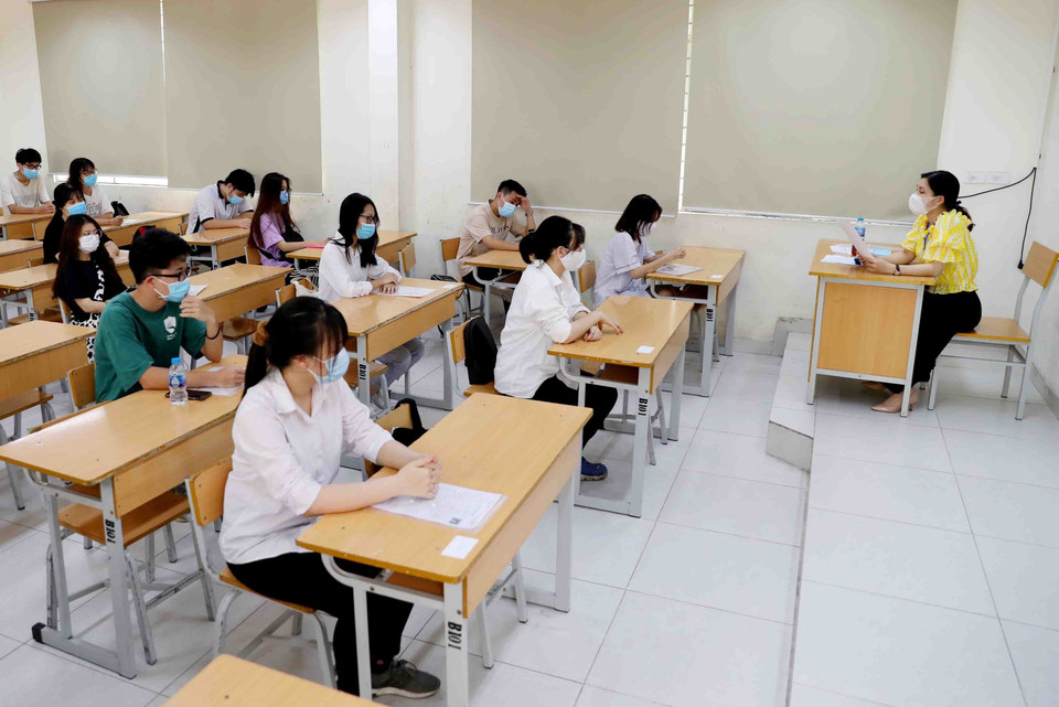 Thí sinh dự thi kỳ thi tốt nghiệp THPT năm 2021 đợt 1. (Ảnh: Thanh Tùng/TTXVN)