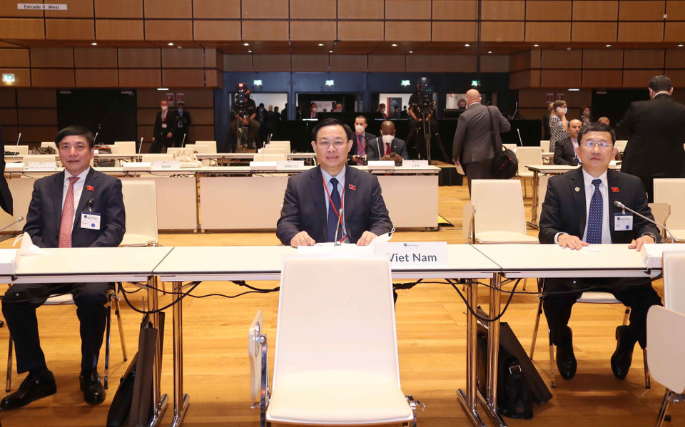 Hình ảnh Chủ tịch Quốc hội Vương Đình Huệ tới dự lễ khai mạc. (Ảnh: Doãn Tấn/TTXVN)