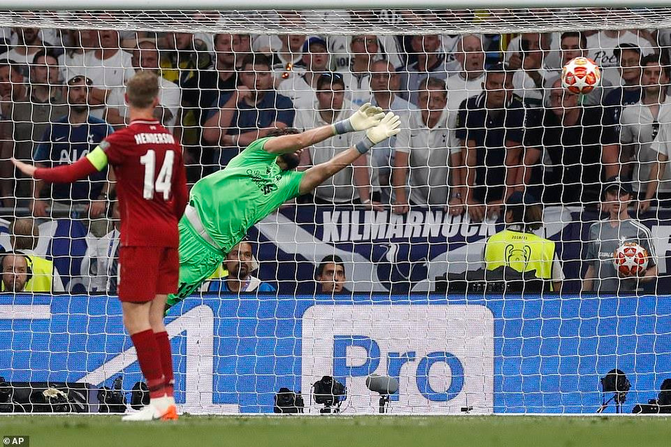 ...nhưng họ vẫn không thể đánh bại Becker.