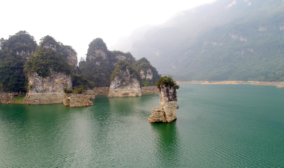 Hồ đã được công nhận là Danh thắng Quốc gia. (Ảnh: Văn Tý/TTXVN)