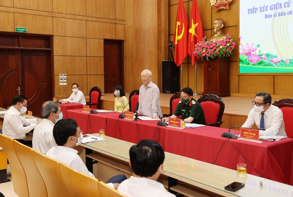 Tổng Bí thư Nguyễn Phú Trọng, Bí thư Quân ủy Trung ương trình bày Chương trình hành động. (Ảnh: Trí Dũng/TTXVN)