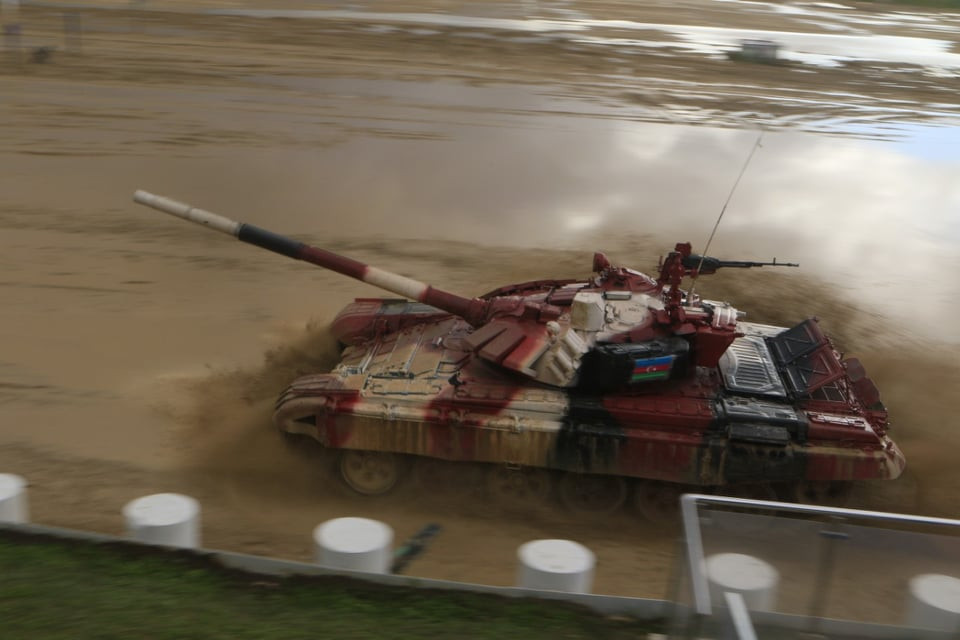 Xe tăng của đội tuyển Azerbaijan. (Ảnh: Trần Hiếu/Moskva)