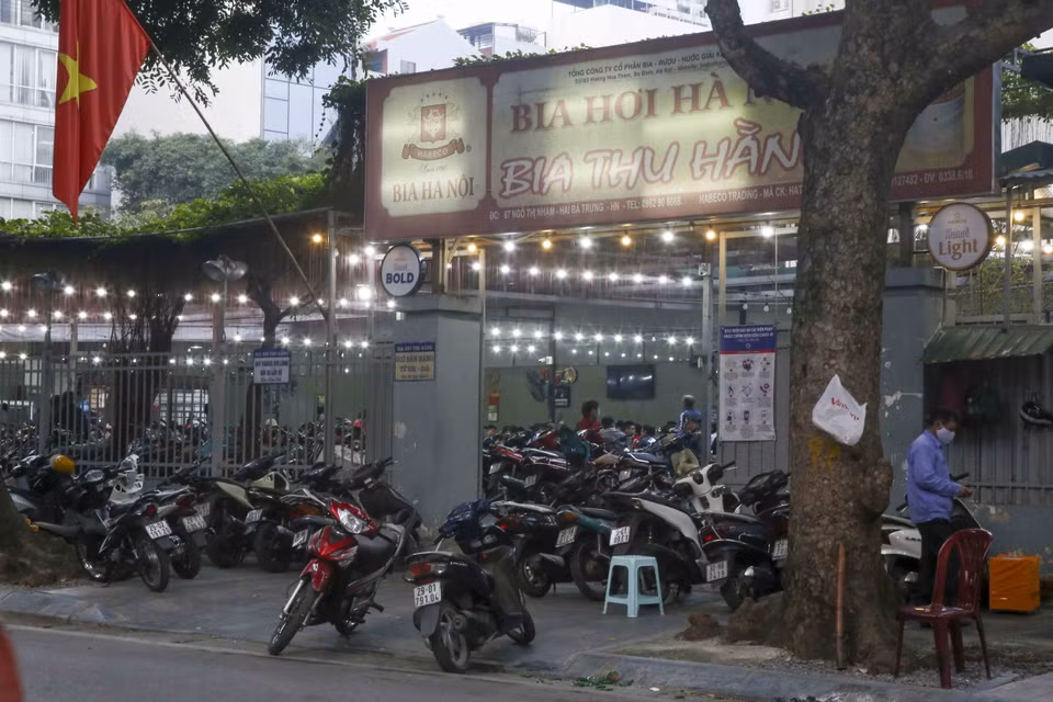 Thửa đất số 67 Ngô Thì Nhậm của Tổng Công ty Lâm nghiệp Việt Nam có nhiều cơ sở khác nhau đang kinh doanh. (Ảnh: Tuấn Đức/TTXVN)