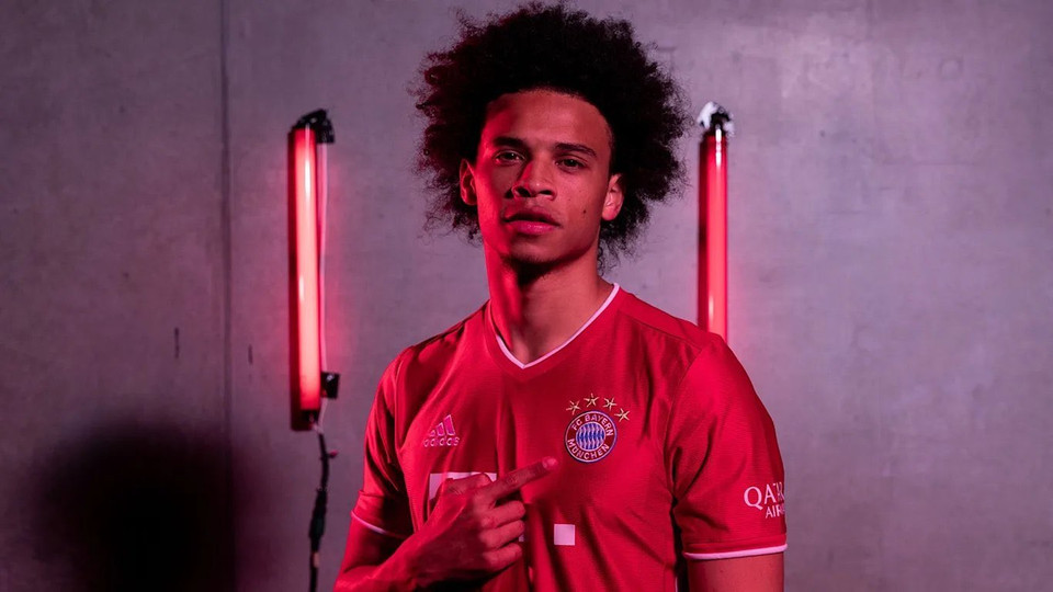 Theo giới truyền thông, Sane sẽ nhận mức lương 350.000 bảng/tuần tại Bayern.