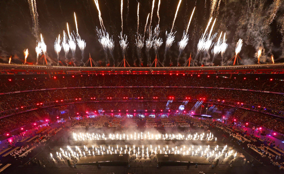 Màn pháo hoa rực rỡ tại Lễ bế mạc Thế vận hội Paralympic Paris 2024 ở Paris, Pháp tối 8/9. (Ảnh: Kyodo/TTXVN)