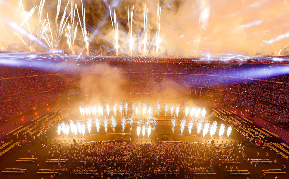 Màn pháo hoa rực rỡ tại Lễ bế mạc Thế vận hội Paralympic Paris 2024 ở Paris, Pháp tối 8/9. (Ảnh: Kyodo/TTXVN)