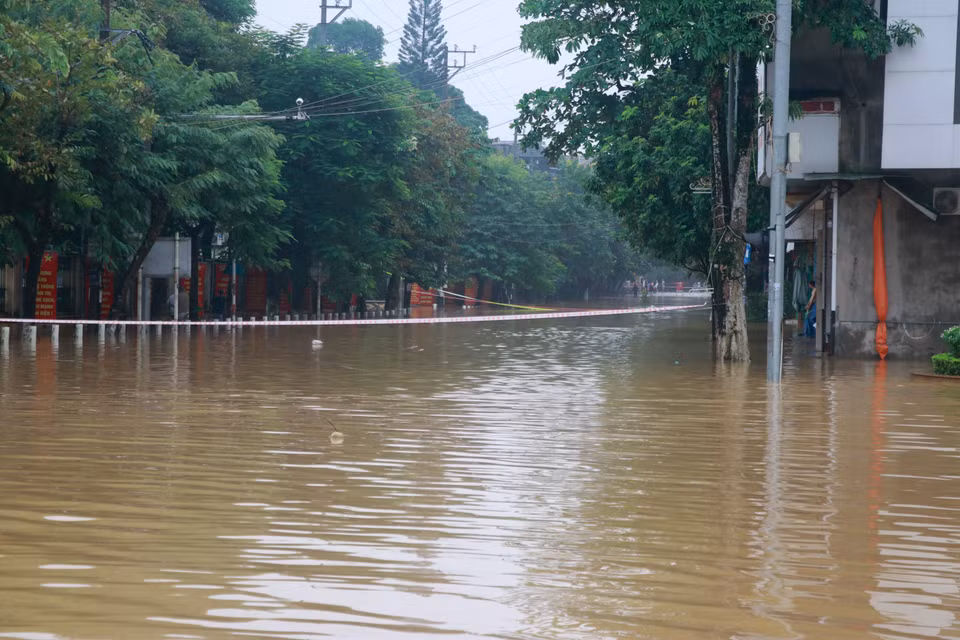 Phường Hồng Hà, Thái Học và Yên Ninh (thành phố Yên Bái) là các điểm bị ngập sâu trong sáng 9/9/2024. (Ảnh: Tuấn Anh/TTXVN)
