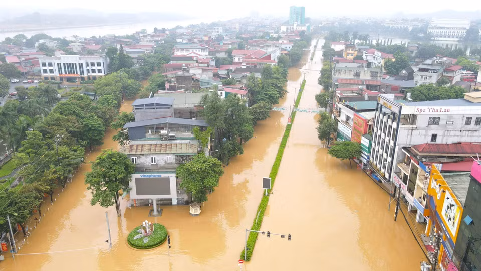 Phường Hồng Hà, Thái Học và Yên Ninh (thành phố Yên Bái) là các điểm bị ngập sâu trong sáng 9/9/2024. (Ảnh: Tuấn Anh/TTXVN)