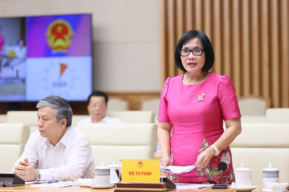 Thứ trưởng Bộ Tư pháp Đặng Hoàng Oanh phát biểu. (Ảnh: Dương Giang/TTXVN)