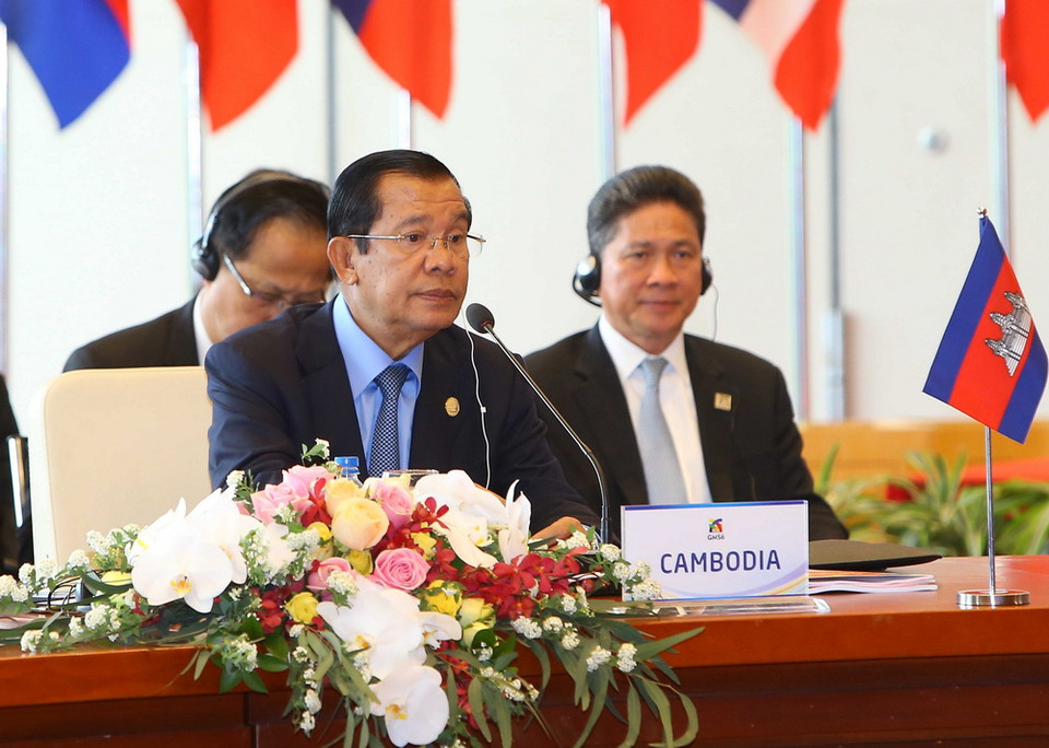 Thủ tướng Chính phủ Hoàng gia Campuchia Samdech Techo Hun Sen dẫn đầu Đoàn cấp cao Vương quốc Campuchia dự Phiên họp kín GMS 6. (Ảnh: TTXVN)