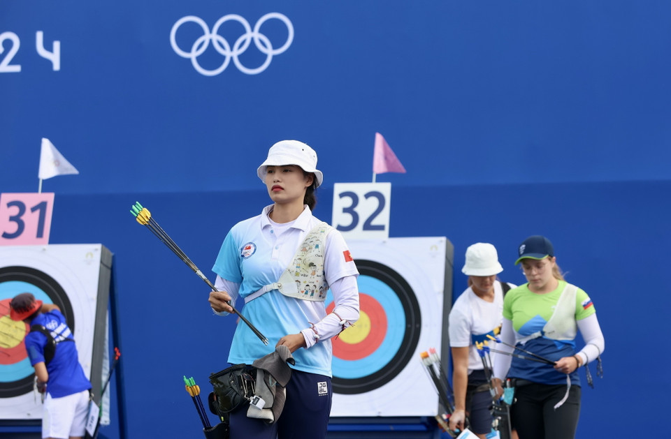 Đỗ Thị Ánh Nguyệt tham gia thi đấu ở nội dung vòng loại cung 1 dây cá nhân nữ.(Ảnh: Hoàng Linh/TTXVN)