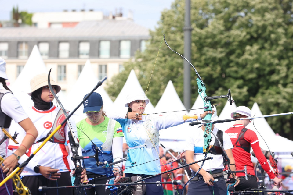 Đỗ Thị Ánh Nguyệt thi đấu ở nội dung vòng loại cung 1 dây cá nhân nữ. (Ảnh: Hoàng Linh/TTXVN)