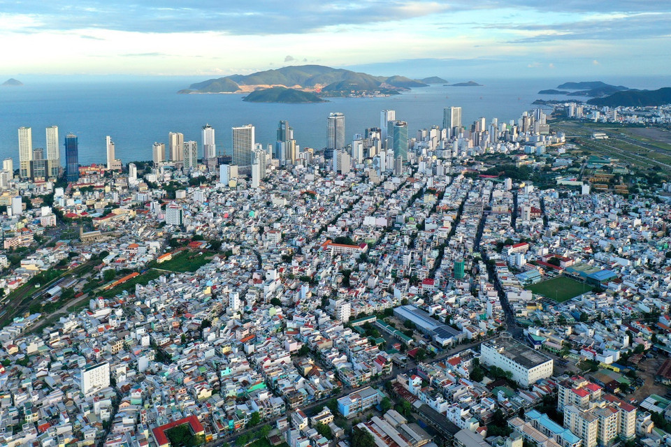 Nha Trang là một thành phố ven biển và là trung tâm chính trị, kinh tế, văn hóa, khoa học kỹ thuật và du lịch của tỉnh Khánh Hòa. (Ảnh: Ngọc Hà/TTXVN)