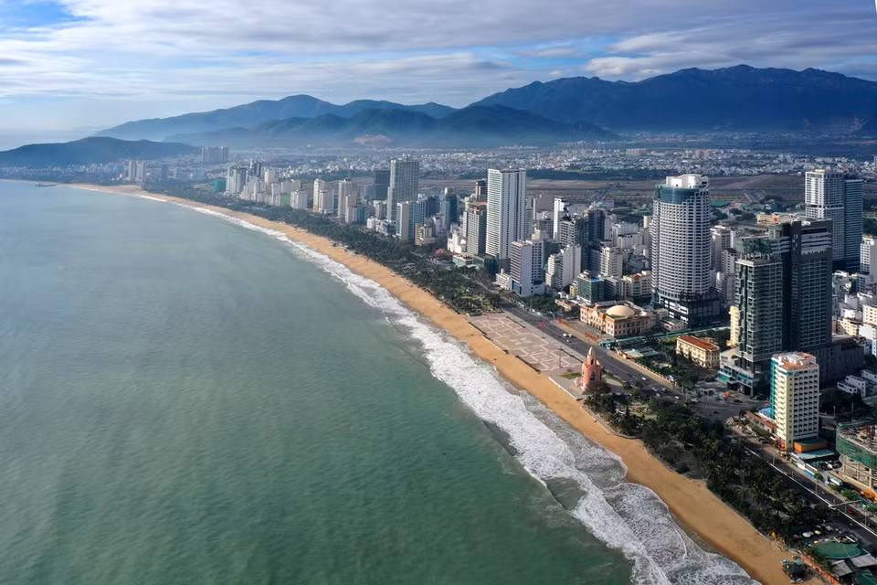 Nha Trang là một thành phố ven biển và là trung tâm chính trị, kinh tế, văn hóa, khoa học kỹ thuật và du lịch của tỉnh Khánh Hòa. (Ảnh: Ngọc Hà/TTXVN)