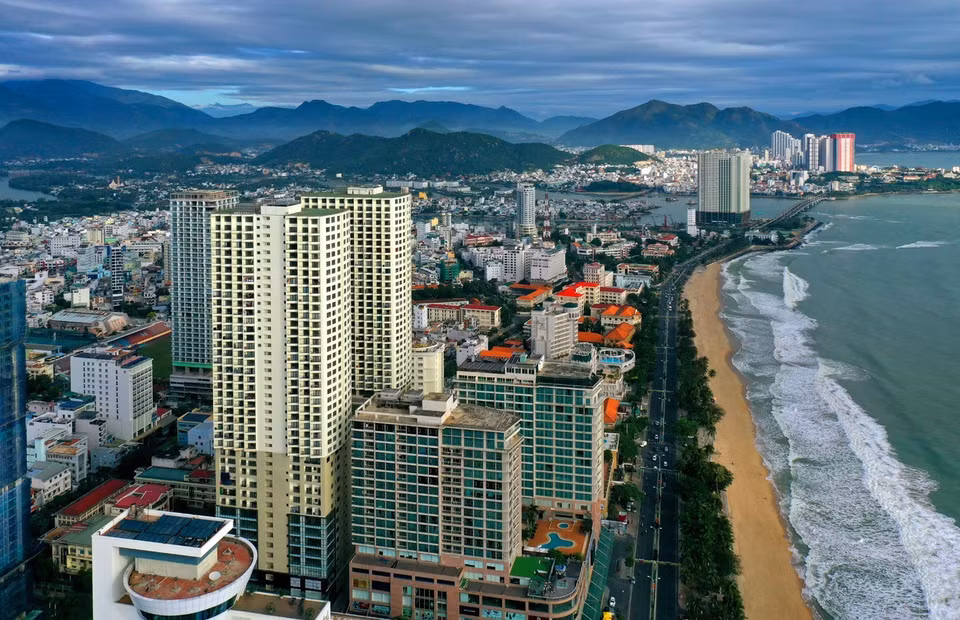 Nha Trang có bờ biển cát trắng trải dài. (Ảnh: Ngọc Hà/TTXVN)