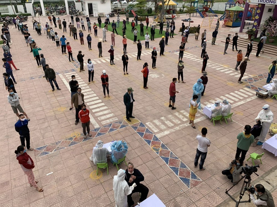 Ngày 24/2, phường Tứ Minh, thành phố Hải Dương, dự kiến sẽ lấy khoảng trên 800 mẫu xét nghiệm. (Ảnh: Mạnh Minh/TTXVN)