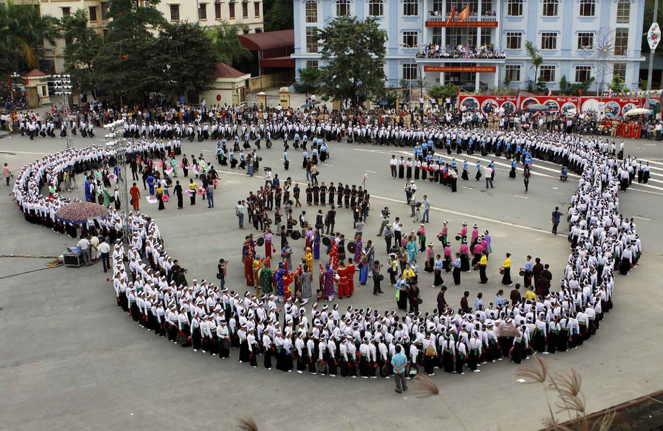 Biểu diễn cồng chiêng Mường tại Hòa Binh - Di sản văn hóa phi vật thể Quốc gia Chiêng Mường. (Ảnh: Thanh Tùng/TTXVN)