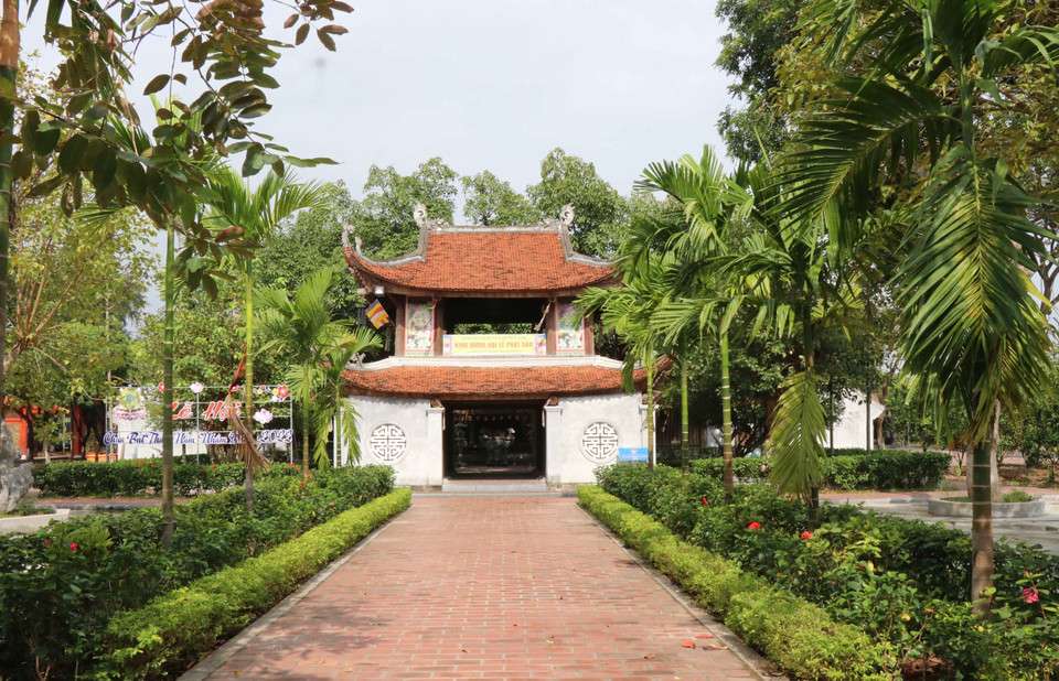 Gác chuông tại chùa Bút Tháp. (Ảnh: Thanh Thương/TTXVN)