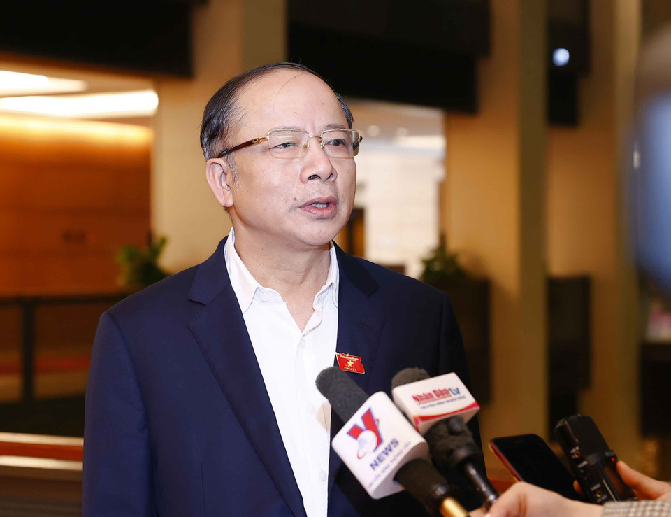 Đại biểu Quốc hội tỉnh Thái Bình Nguyễn Văn Thân trả lời phỏng vấn của phóng viên. (Ảnh: Doãn Tấn/TTXVN)