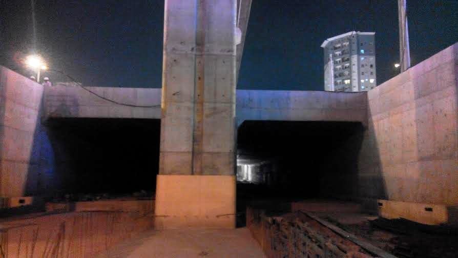 Phía 2 cửa hầm Thanh Xuân đã lộ rõ hình khối. (Ảnh: Việt Hùng/Vietnam+)