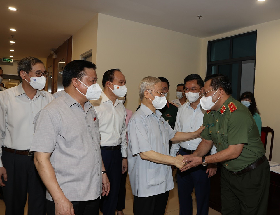 Hội nghị tổ chức theo hình thức trực tiếp (trụ sở quận Ba Đình) kết hợp với trực tuyến đến 57 điểm cầu.. (Ảnh: Trí Dũng/TTXVN)