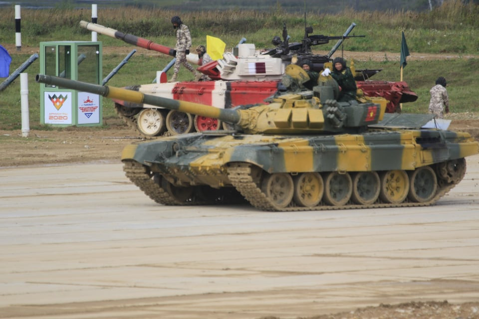 Kíp xe tăng số 2 của Việt Nam sẵn sàng bước vào bài thi