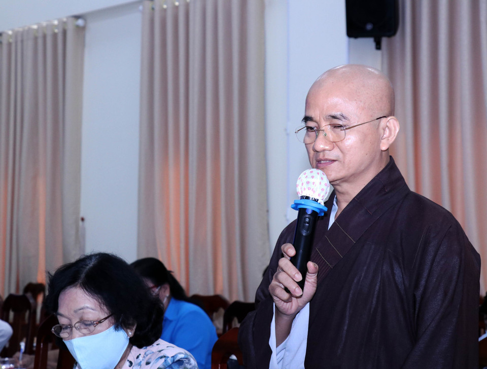 Hòa thượng Thích Thiện Quý , Phó Ban Trị sự Giáo hội Phật giáo Việt Nam Thành phố Hồ Chí Minh, góp ý về công tác ngoại giao nhân dân tại Hội nghị lắng nghe ý kiến của các giới, các tầng lớp nhân dân Thành phố đối với Đảng và Đại hội Đảng các cấp nhiệm kỳ 2020-2025 do Ủy ban Mặt trận Tổ quốc Việt Nam Thành phố Hồ Chí Minh tổ chức. (Ảnh: Xuân Khu/TTXVN)