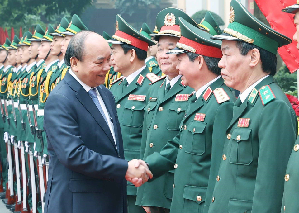 Thủ tướng Nguyễn Xuân Phúc với đại biểu. (Ảnh: Thống Nhất/TTXVN)