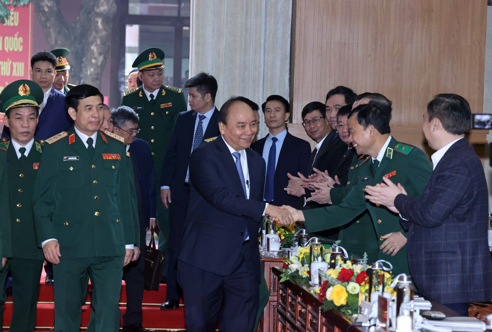 Thủ tướng Nguyễn Xuân Phúc với đại biểu. (Ảnh: Thống Nhất/TTXVN)