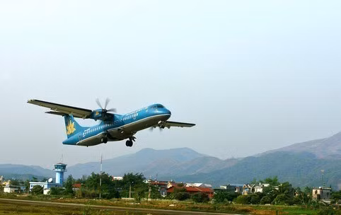 Điện Biên hôm nay trở thành điểm đến của nhiều du khách trong và ngoài nước. (Ảnh: Huy Hùng/TTXVN)
