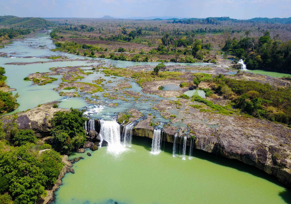 Đắk Lắk được thiên nhiên ưu đãi cho địa hình cảnh quan đẹp, hùng vĩ, lợi thế để phát triển du lịch. (Ảnh: Hoài Thu/TTXVN)
