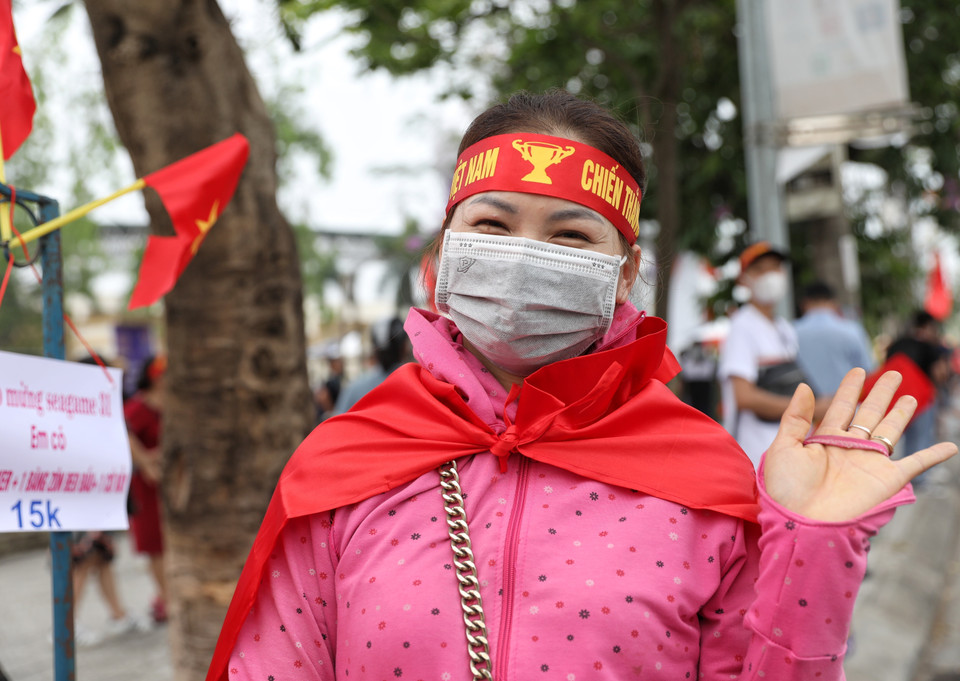 Chiều 6/5/2022, không khí bóng đá đã nóng lên từng giờ tại thành phố Việt Trì (tỉnh Phú Thọ) bởi sự kiện khởi tranh 2 trận đấu đầu tiên của bảng A môn Bóng đá nam tại SEA Games 31: U23 Phlippines gặp U23 Timor Leste lúc 16 giờ và tiêu điểm là trận đấu giữa chủ nhà U23 Việt Nam gặp U23 Indonesia bắt đầu lúc 19 giờ. (Ảnh: TTXVN)