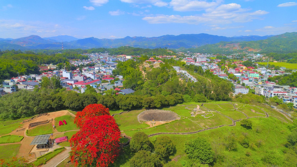 Di tích Đồi A1, nơi diễn ra trận chiến khốc liệt nhất của Chiến dịch Điện Biên Phủ cách đây 68 năm. (Ảnh: Xuân Tư/TTXVN)