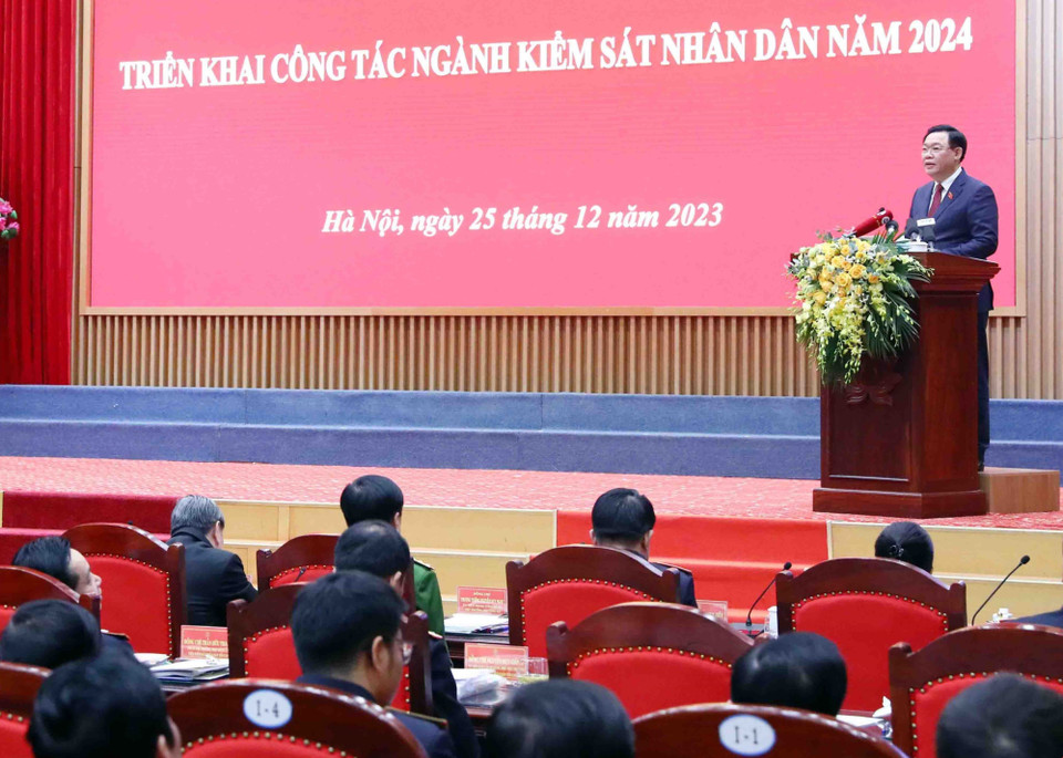 Chủ tịch Quốc hội Vương Đình Huệ phát biểu chỉ đạo. (Ảnh: Phạm Kiên/TTXVN)
