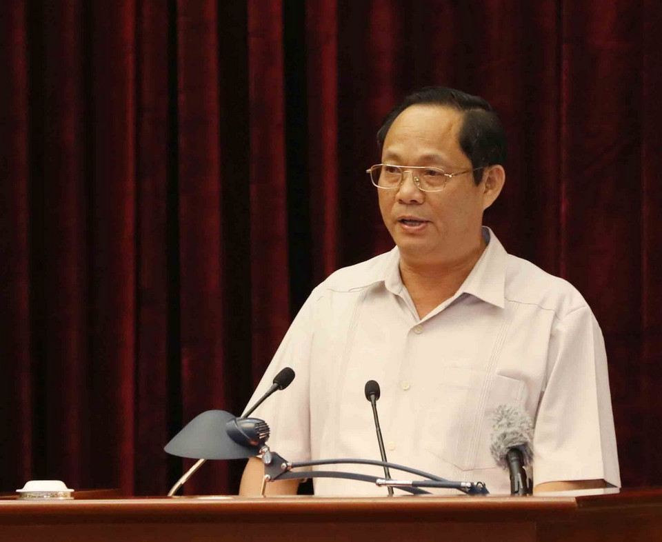 Đồng chí Trần Quang Vương, Ủy viên Trung ương Đảng, Chính ủy Quân khu 5 phát biểu. (Ảnh: Phương Hoa/TTXVN)