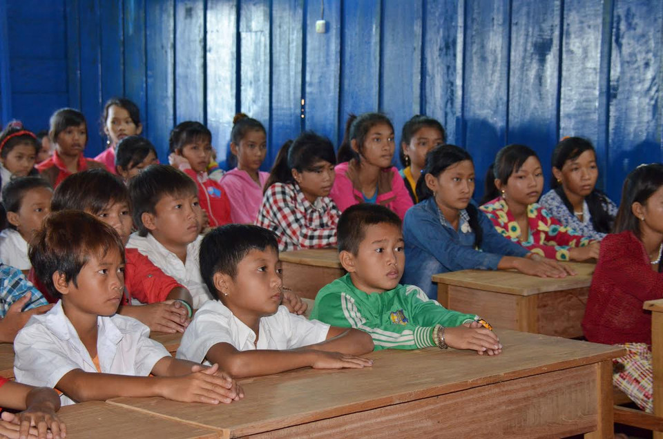 Học sinh kiều bào tại lễ khánh thành. (Nguyễn Lâm/Vietnam+)