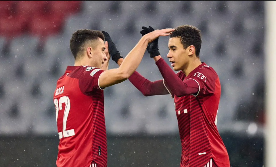 Trước Bayern chỉ có Real từng hai 2 lần kết thúc vòng bảng với 18 điểm ở mùa 2011-12 (+17) và mùa 2014-15 (+14). (Nguồn: FcBayern)