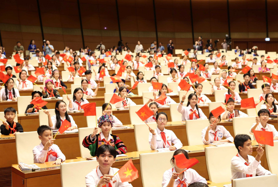 Các đại biểu “Quốc hội trẻ em” tại phiên họp. (Ảnh: Thống Nhất/TTXVN)