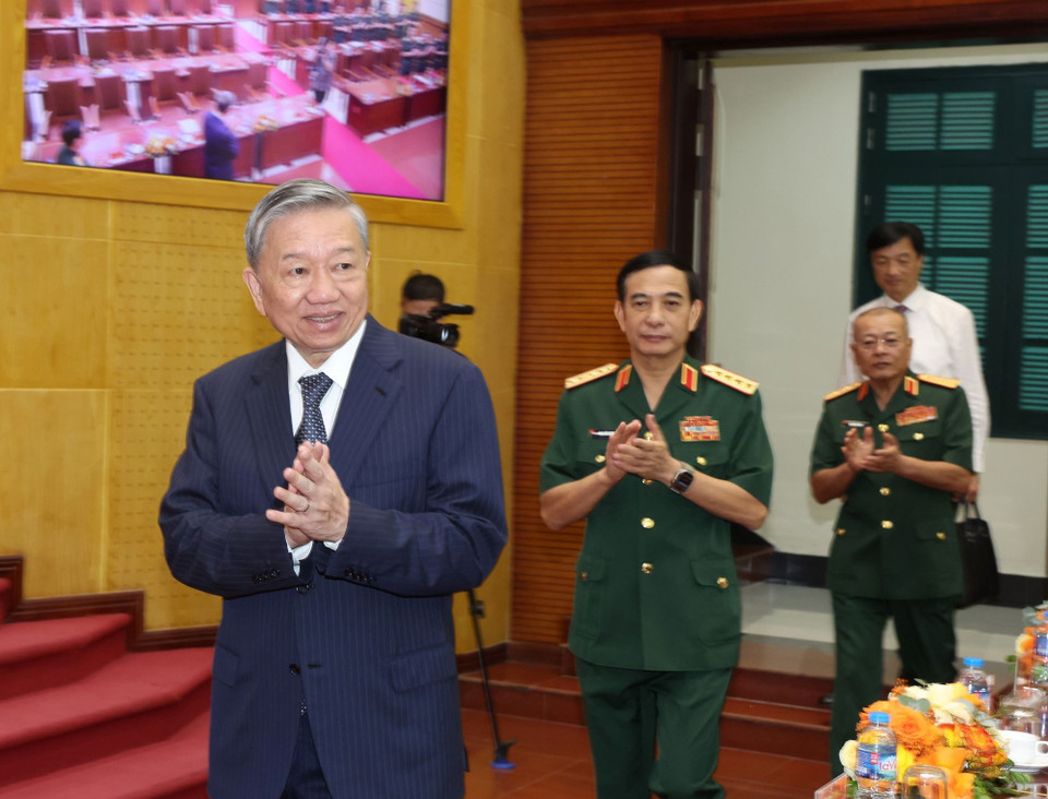 Tổng Bí thư, Chủ tịch nước Tô Lâm đến dự buổi làm việc với Tổng cục II, Bộ Quốc phòng. (Ảnh: Trí Dũng/TTXVN)