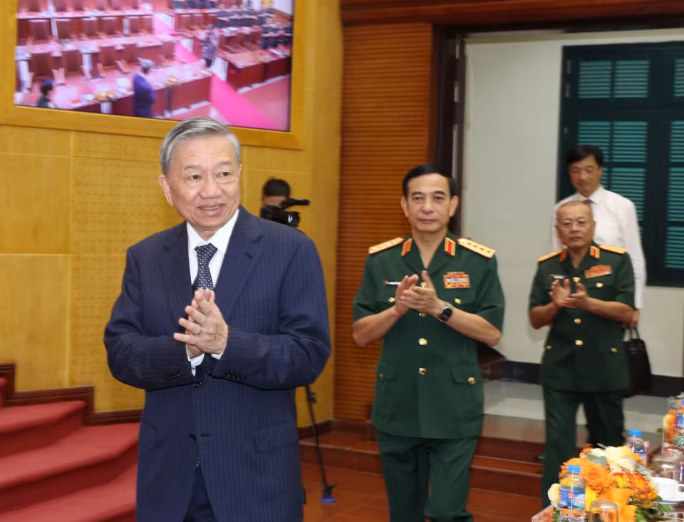 Tổng Bí thư, Chủ tịch nước Tô Lâm đến dự buổi làm việc với Tổng cục II, Bộ Quốc phòng. (Ảnh: Trí Dũng/TTXVN)