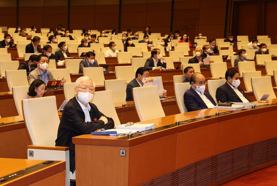 Tổng Bí thư Nguyễn Phú Trọng cùng các đồng chí lãnh đạo Đảng, Nhà nước dự Kỳ họp thứ hai, Quốc hội khóa XV. (Ảnh: Trí Dũng/TTXVN)