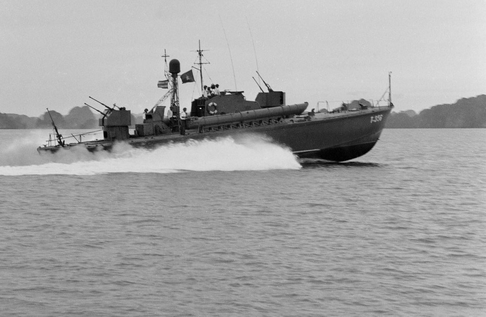 Đơn vị tàu phóng lôi huấn luyện phương án tác chiến. (Ảnh: Vũ Tạo/TTXVN)