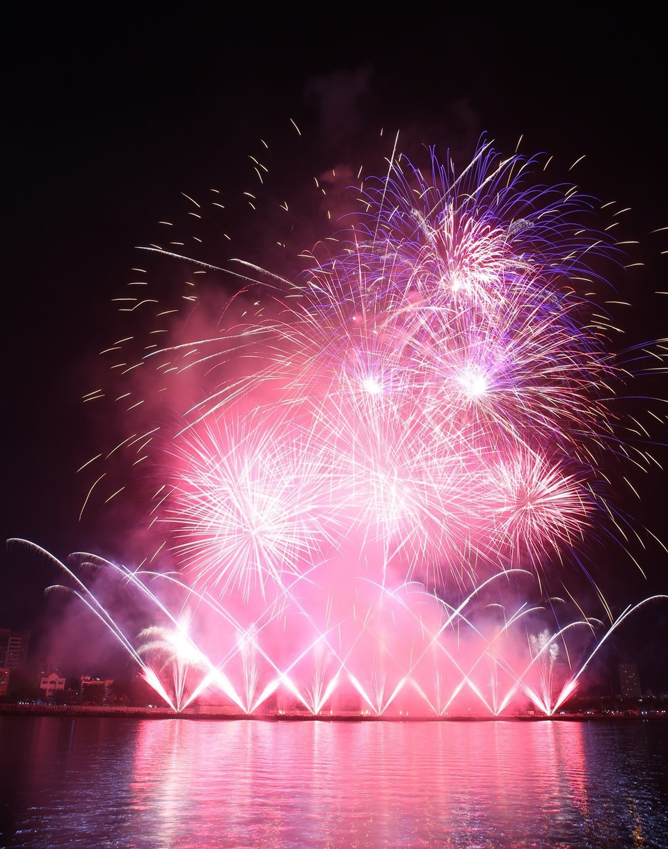 Màn trình diễn pháo hoa của đội Đà Nẵng - Việt Nam. (Ảnh: Trần Lê Lâm/TTXVN)